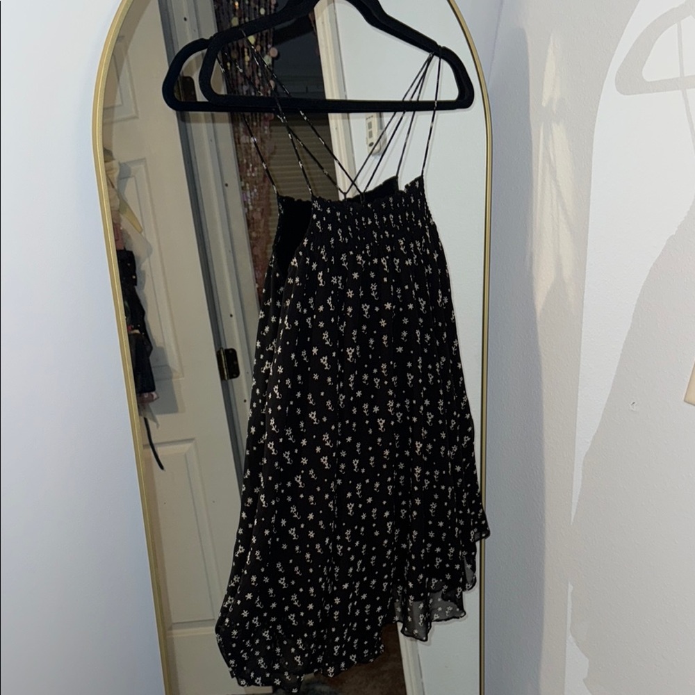 Urban Outfitters Kimchi Blue     Black and White Short Flowy Dress
